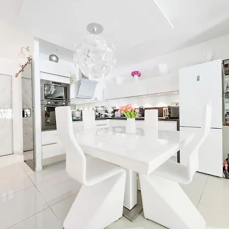 Le Lys - Terrasse Apartment