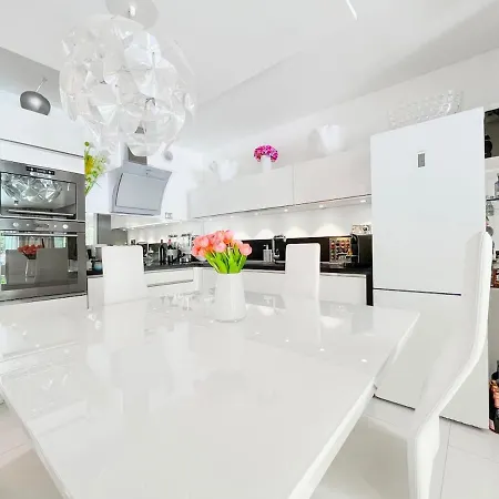 Le Lys - Terrasse Apartment *
